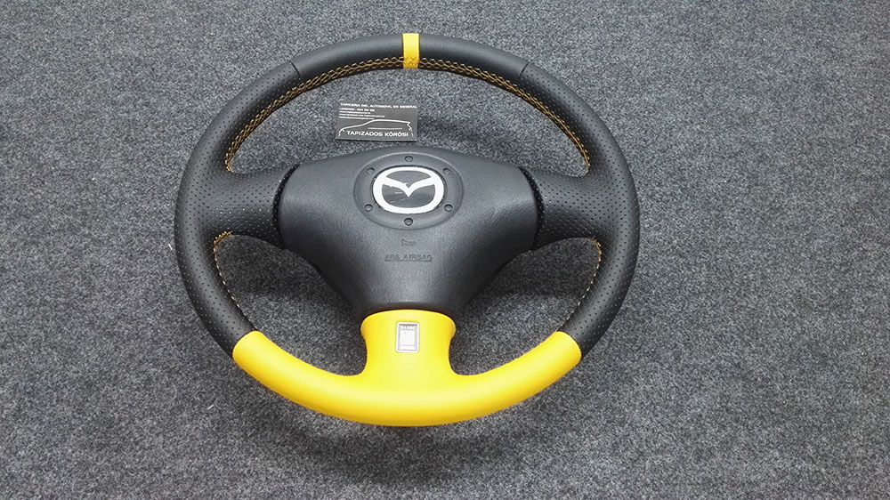Tapizado Volante Mazda